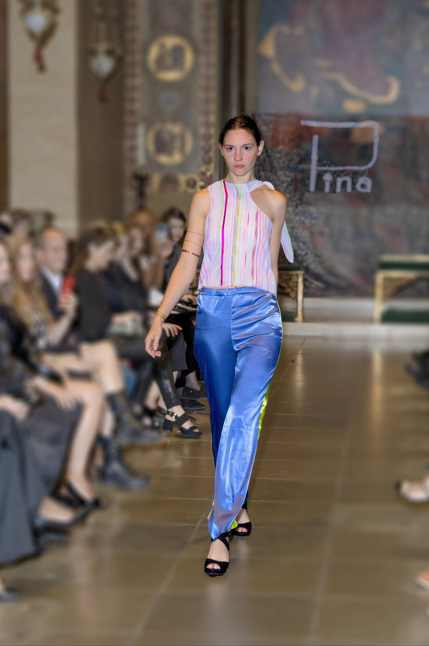 Sticks: Look8 Top & Bottom